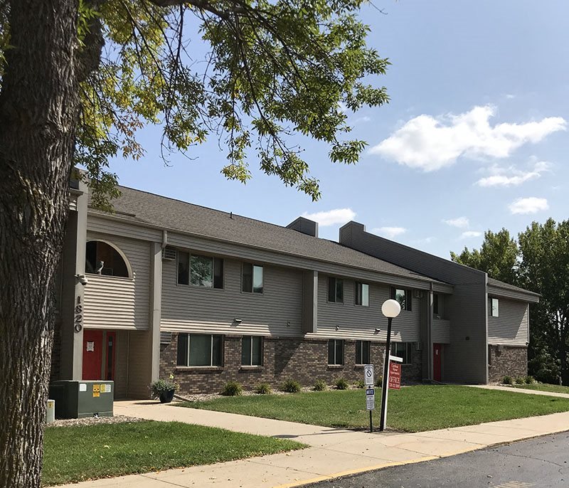 Cardinal Manor Apartments in Willmar and Alexandria, MN